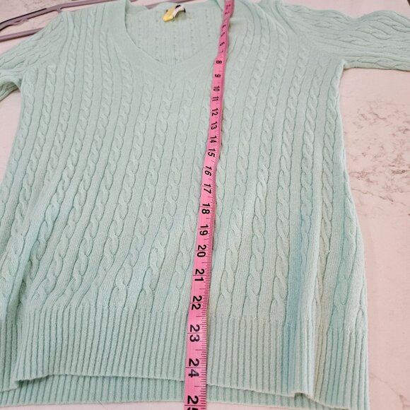 J. Crew V-Neck Sweater Sz Medium Mint Cable Knit Wool Cashmere Blend - Picture 8 of 10